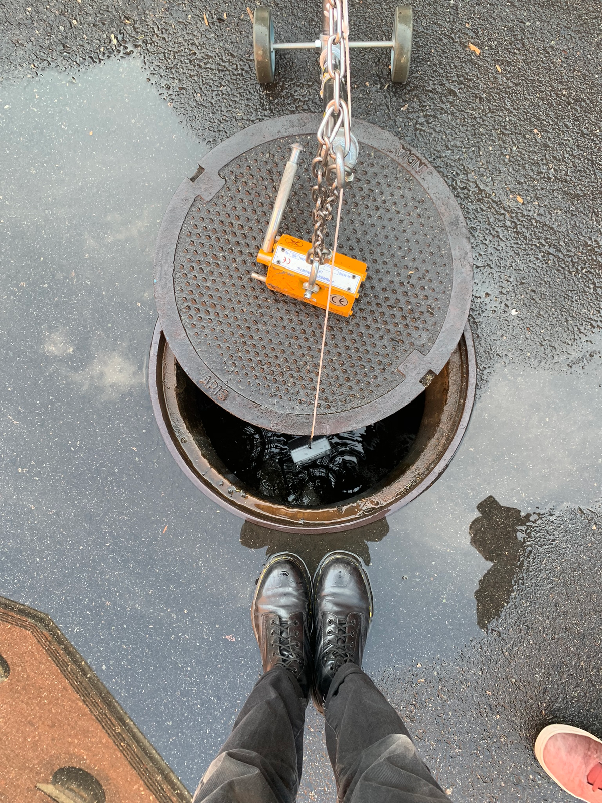 Subterranean cellular connected device