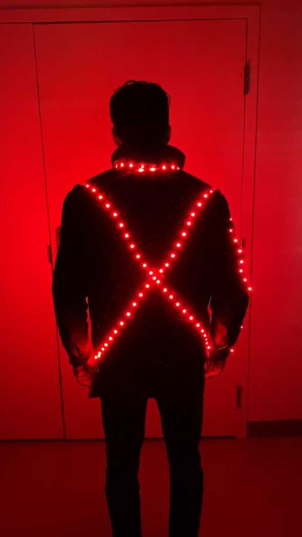 Jacket that pulses with breathing